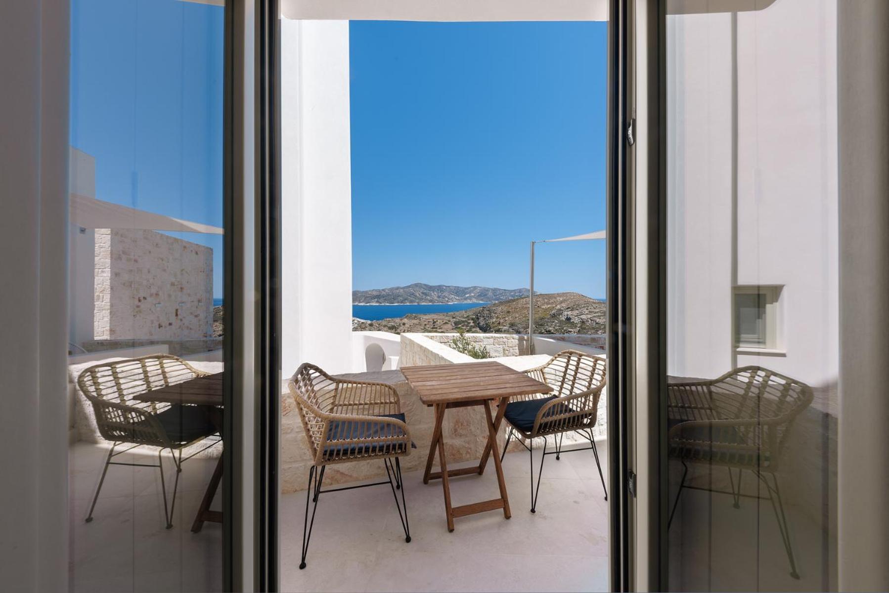Anemolethe Aparthotel Kimolos Bagian luar foto