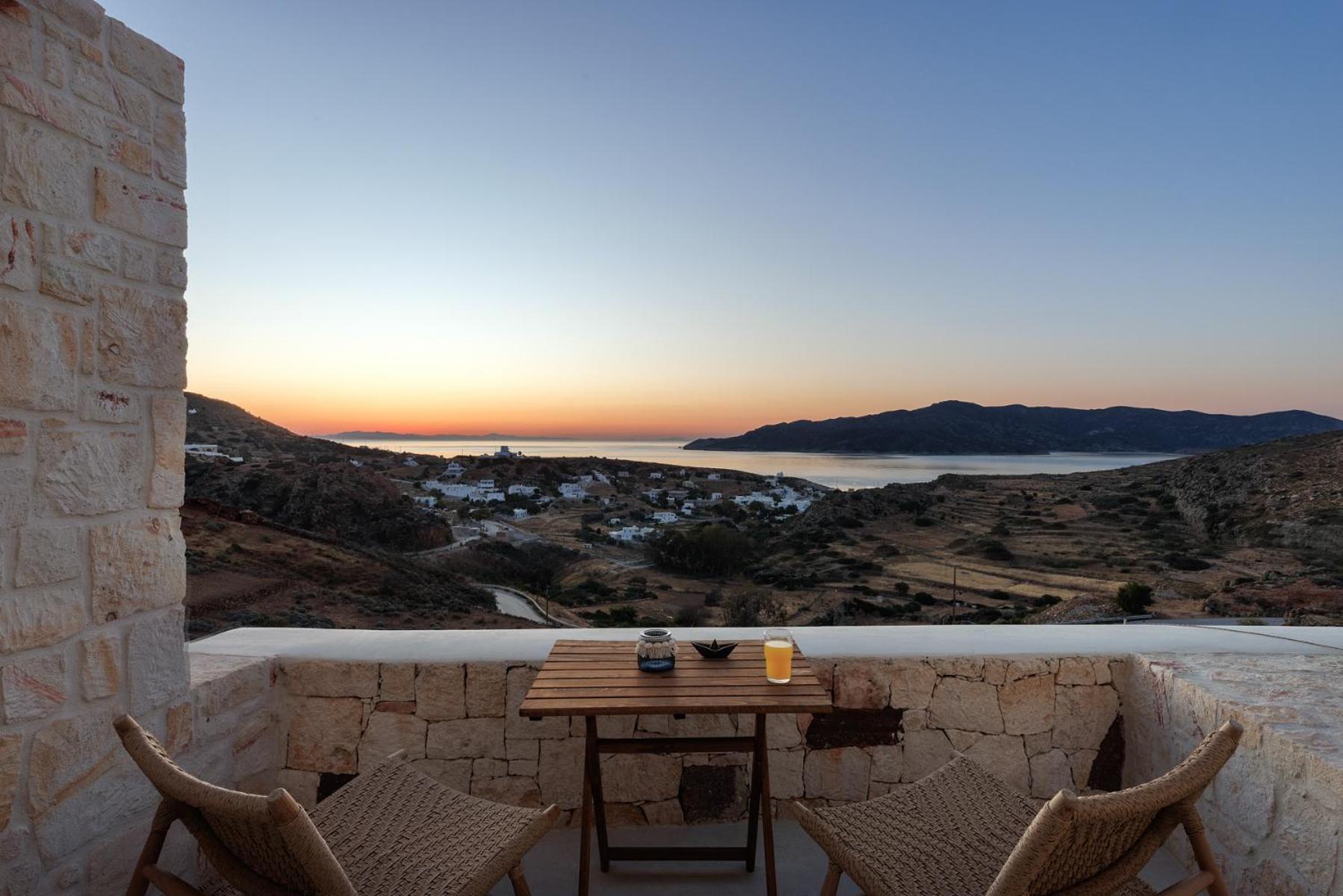 Anemolethe Aparthotel Kimolos Bagian luar foto